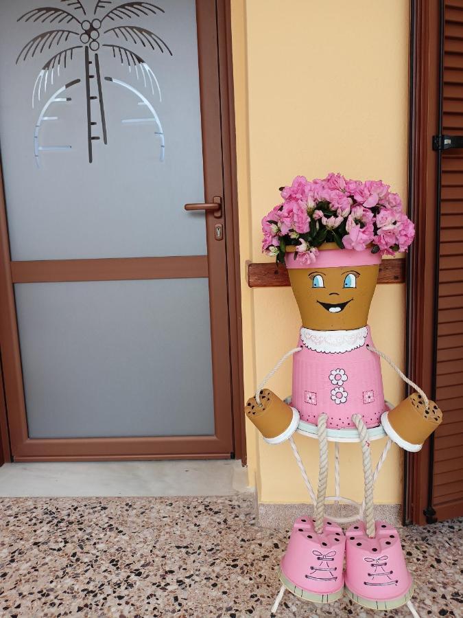 Finikas Rooms Agia Marina  Exterior photo