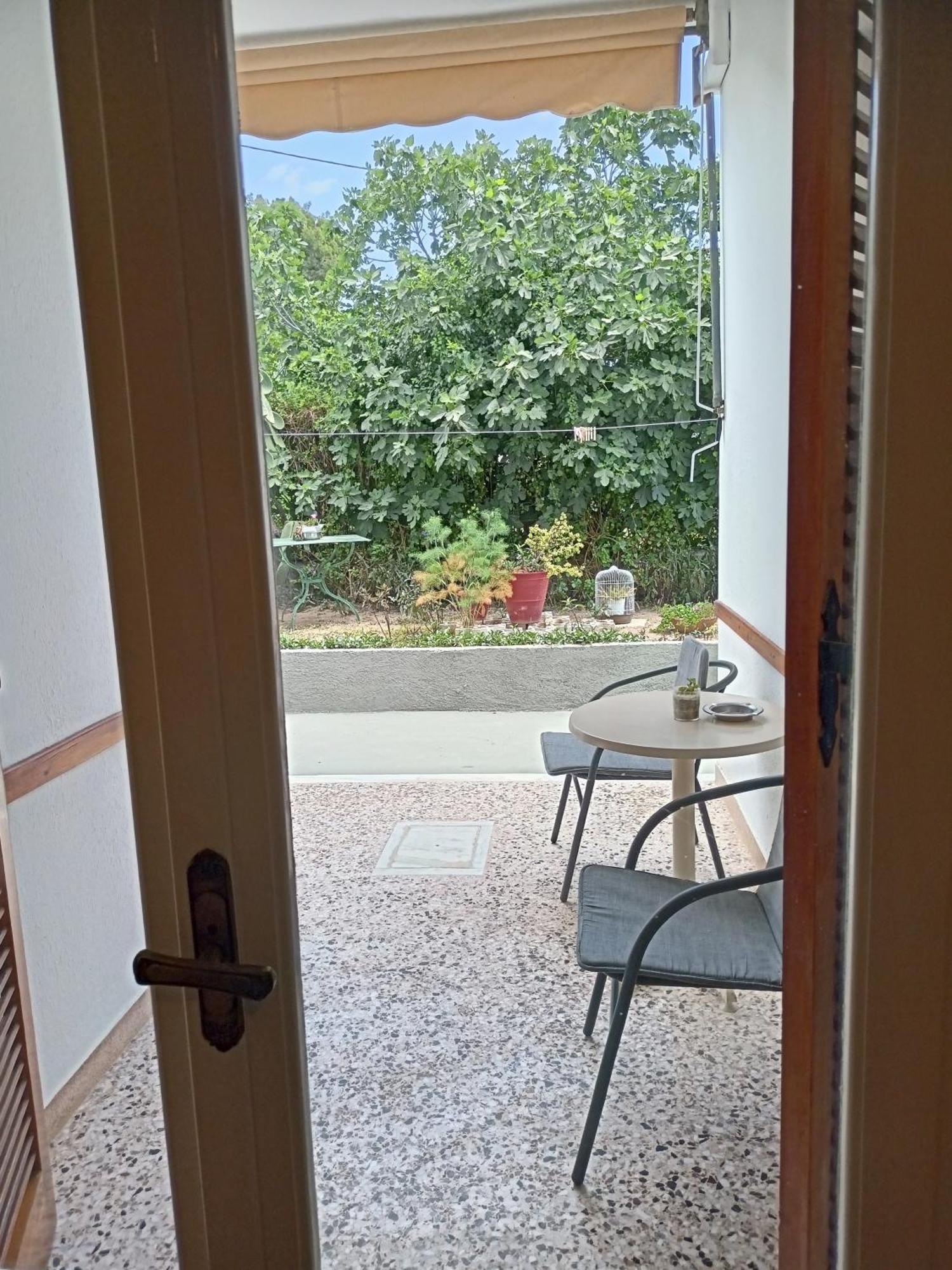Finikas Rooms Agia Marina  Room photo