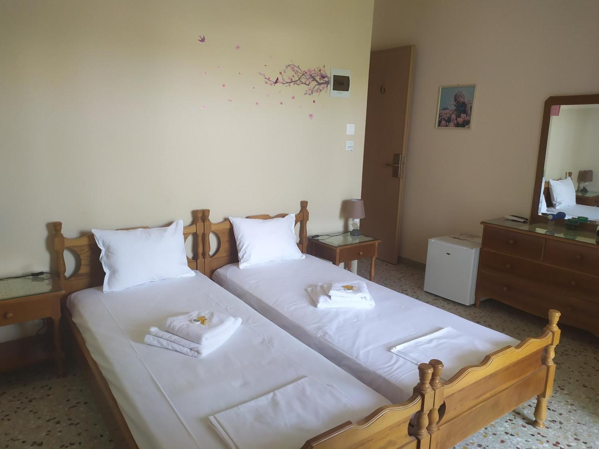 Finikas Rooms Agia Marina  Room photo